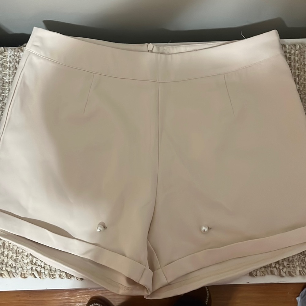 Pearl Nude shorts